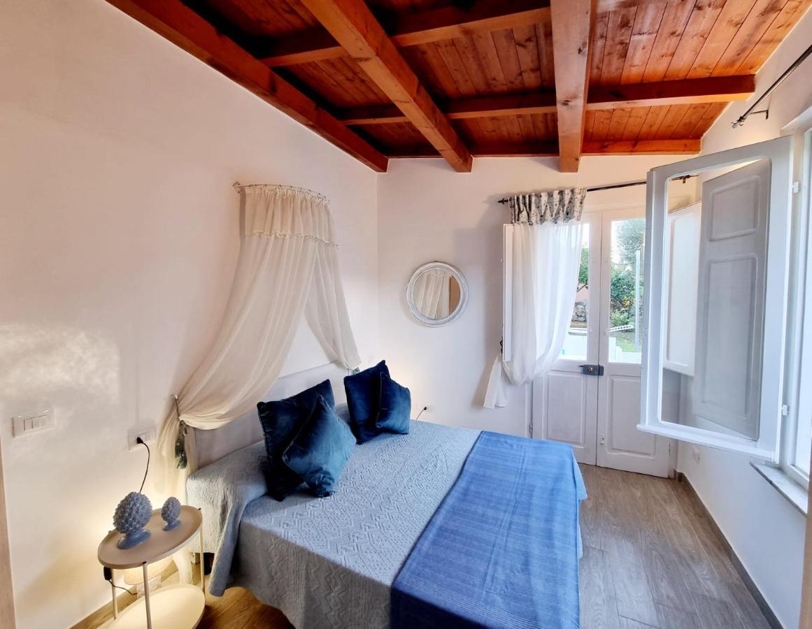 Stazzo San Teodoro Piscina Condivisa Apartment Bagian luar foto